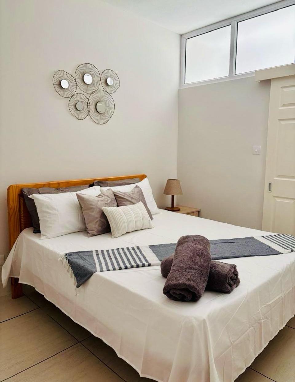 Stunning 3-Bedroom Apartment With Private Rooftop Terrace & Gorgeous Pool Flic-en-Flacq エクステリア 写真